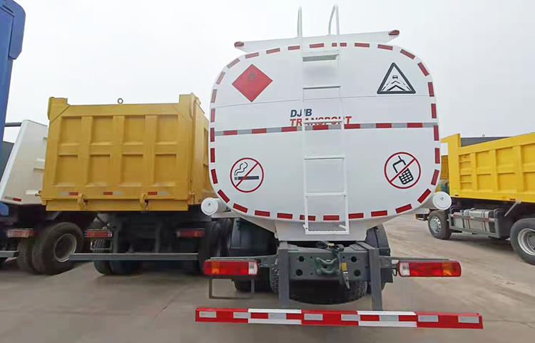 howo 371 fuel tank truck