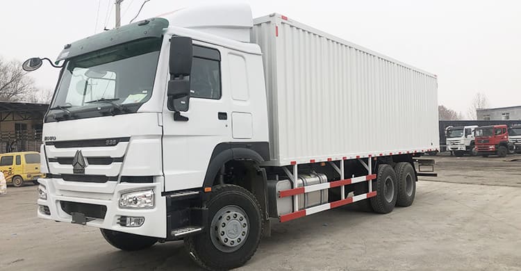 Sinotruk Howo 6X4 Cargo Van Truck for Sale in Philippines 