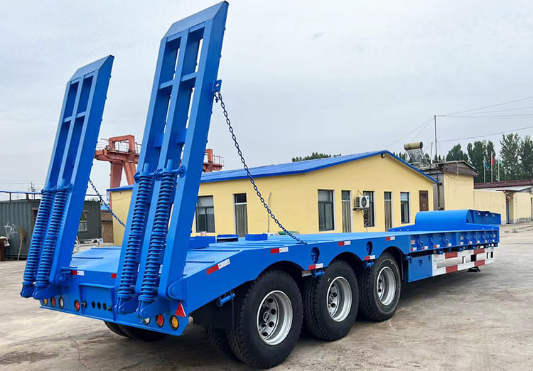 3 Axle 40Ft Low Bed Trailer Truck for Sale in Philippines Cebu