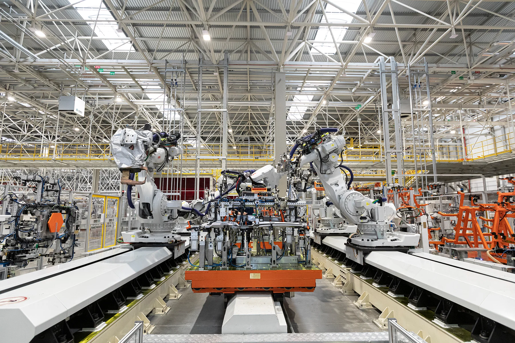 Robotic assembly equipment inside a SINOTRUK factory