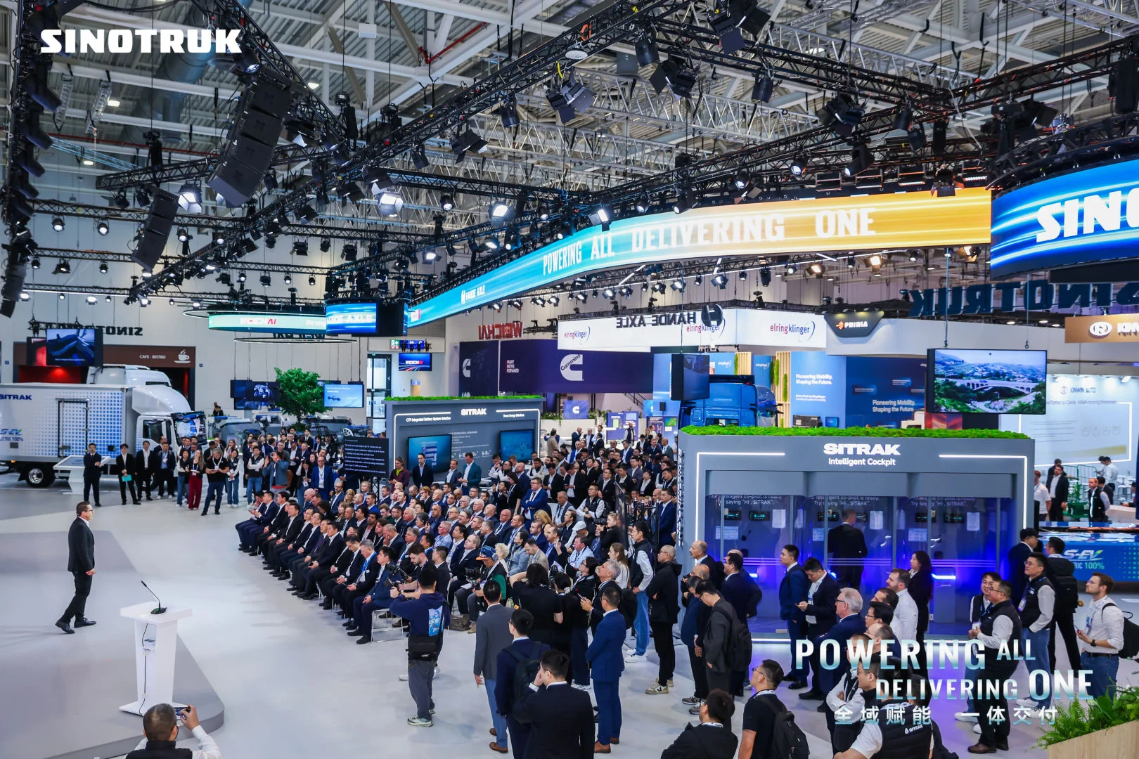 SINOTRUK exhibition and audience at IAA Transportation 2026
